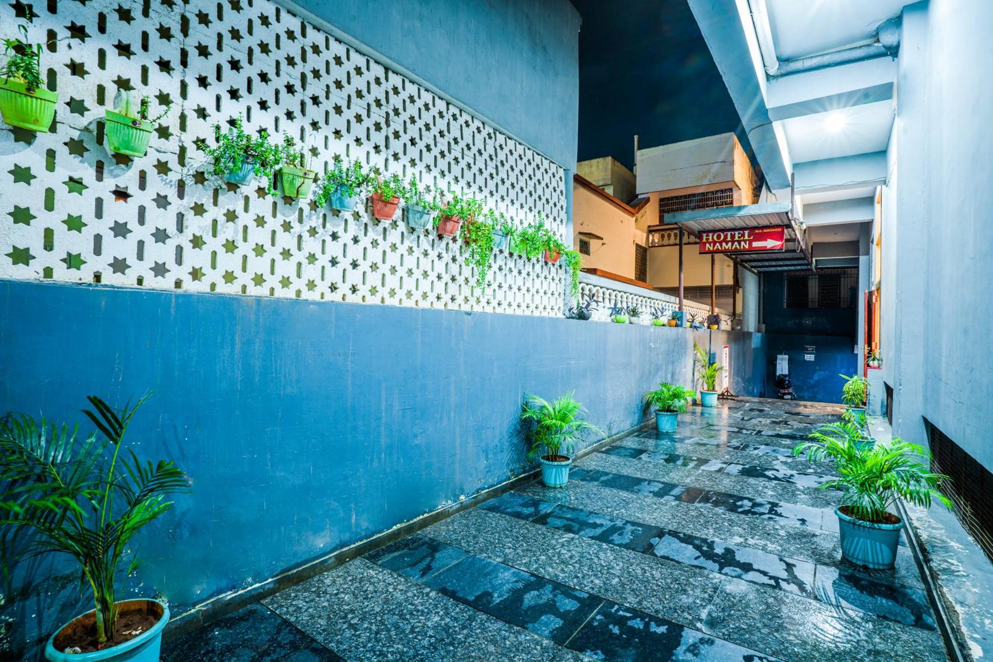 Hotel Naman อุเดเปอร์ ภายนอก รูปภาพ
