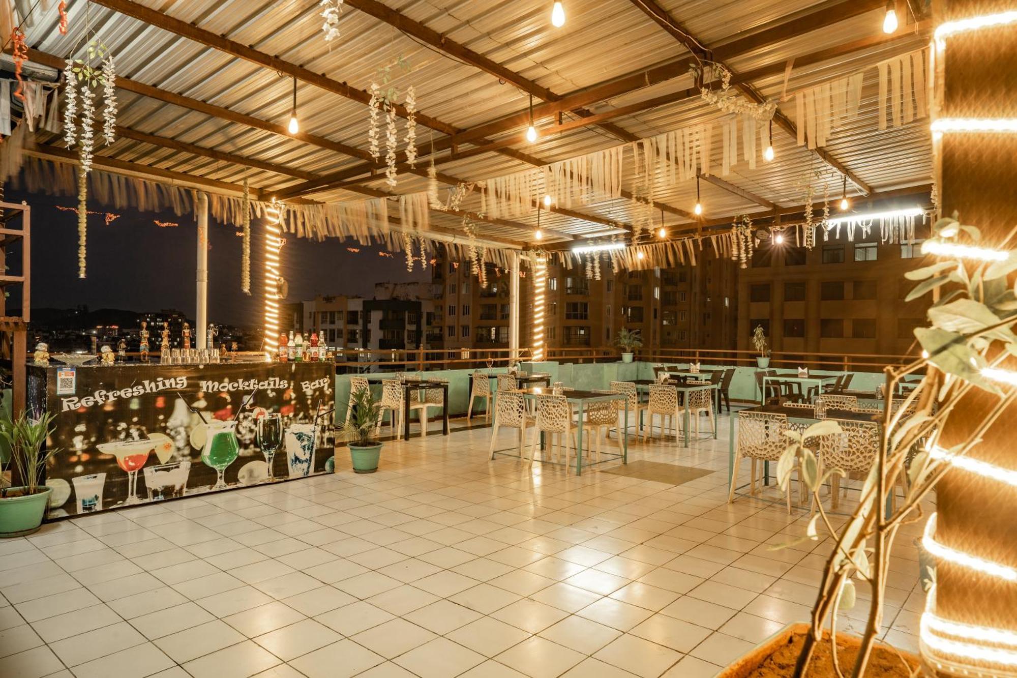 Hotel Naman อุเดเปอร์ ภายนอก รูปภาพ