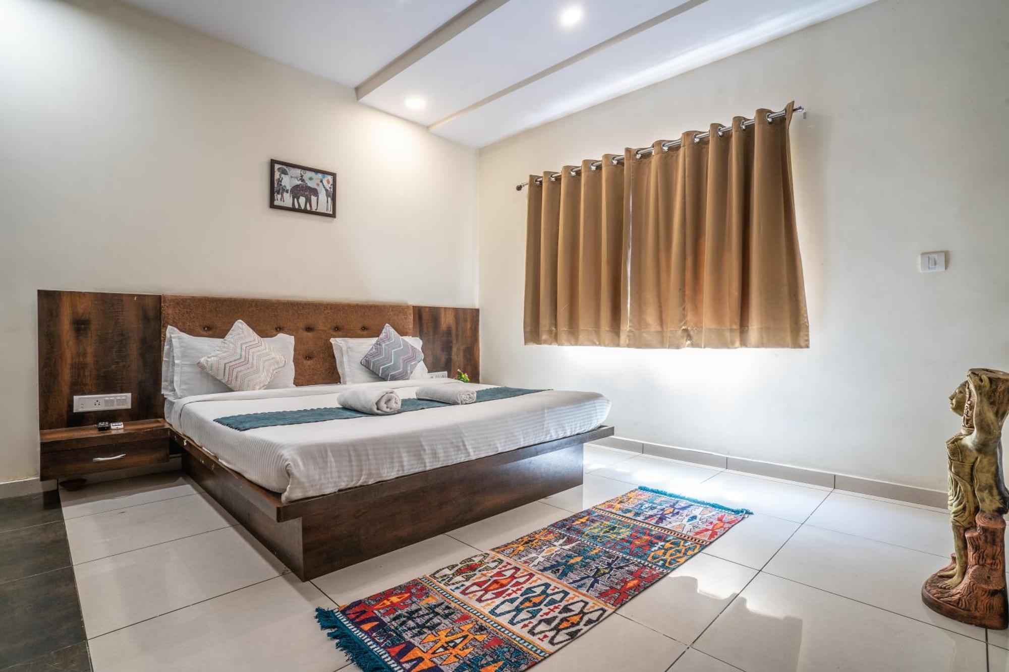Hotel Naman อุเดเปอร์ ภายนอก รูปภาพ