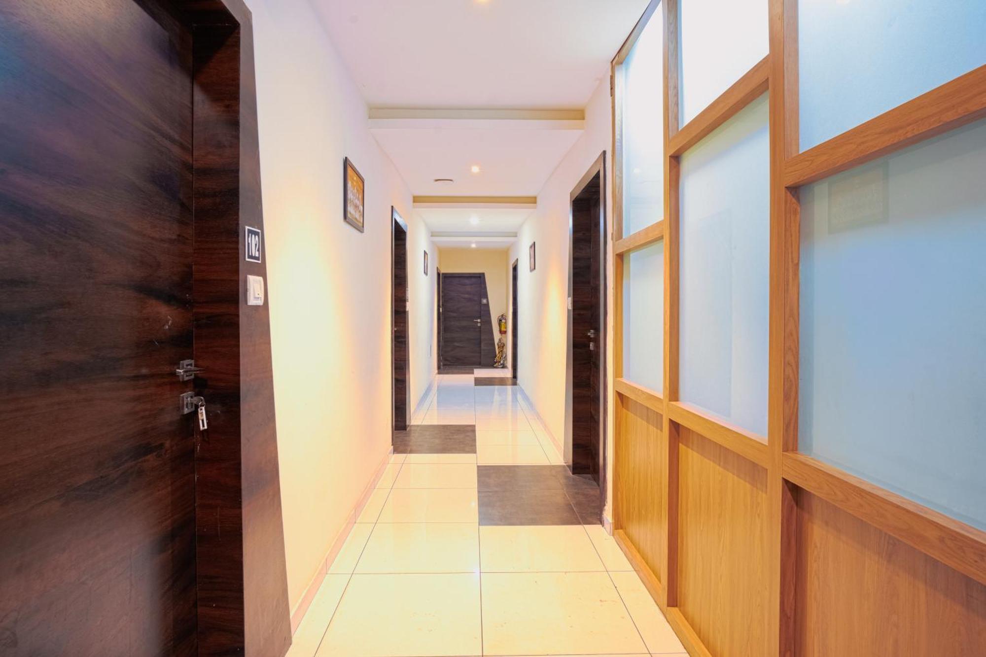 Hotel Naman อุเดเปอร์ ภายนอก รูปภาพ